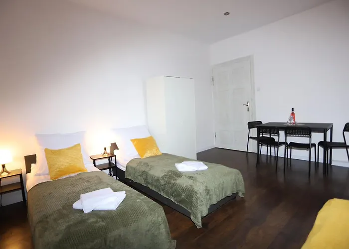 Z Widokiem Na Wieze *